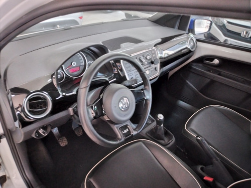 Imagem 3 de 6 de Volkswagen Up! 2017 1.0 Tsi Speed 5p