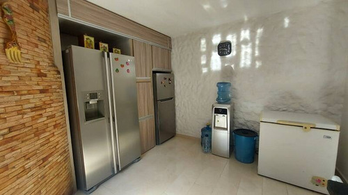 Imagen 10 de 14 de Casa En Venta En La Esmeralda 147mts Alexandra Ramírez 04147041922