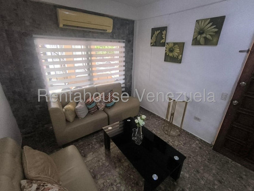 Bella Casa Duplex Ubicada En Conjunto Cerrado Con Vigilancia 24 Hrs, Sala Comedor Concepto Abierto, Cocina Empotrada Moderna Con Tope De Cuarzo,area De Faena, Patio,terraza Con Escaleras Independiente