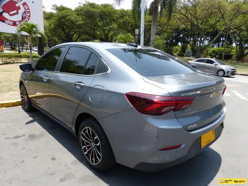 Chevrolet Onix 1.0 Premium