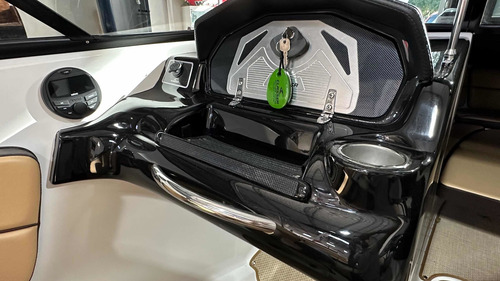 Imagen 7 de 17 de Lancha Classer 206 + Mercury 150hp Xl Motornautica