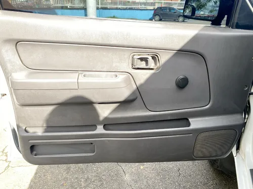 Nissan Frontier Np300 Mt 2.4 4x2