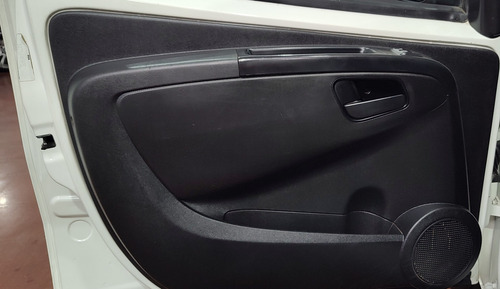 Imagen 8 de 15 de Fiat Qubo 1.4 Active 2014