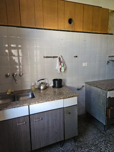 V. Raffo. I. Fernandez 1300 Exc. Casa Lote Propio 11 X 20 M..4 Amb.3 Hab.2 Baños