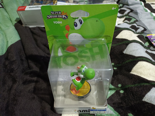 Amiibo Yoshi, Americano, Primera Edicion 