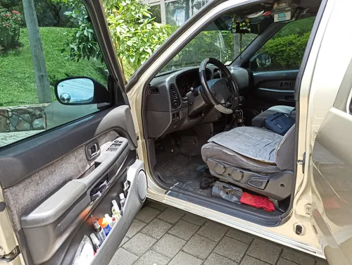Nissan Pathfinder 3.3 R50 Std