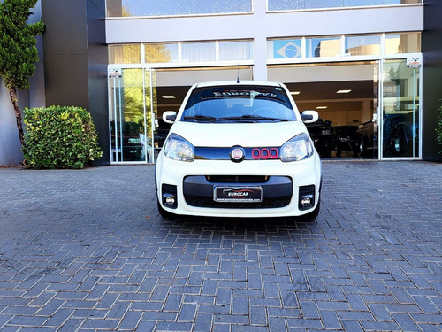 Fiat Uno UNO SPORTING Dualogic 1.4 EVO Flex 8V 4p