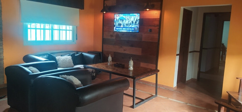 Imagen 12 de 30 de Alquiler Casa Quinta Chascomus Pileta Cercada Con Rejas, Barrio Semi Cerrado, Predio Cerrado, Pet Friendly, Lugar Seguro. Ideal Descanso, Vacaciones, Alquiler Temporario. Hogar, Asador, Parrilla.
