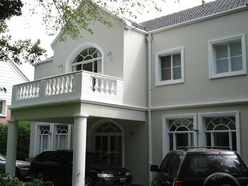 Alquiler En Barrio San Jorge Village.