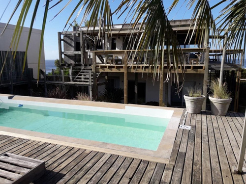 Imagen 5 de 19 de Espectacular Casa Minimalista Con Vista Al Mar