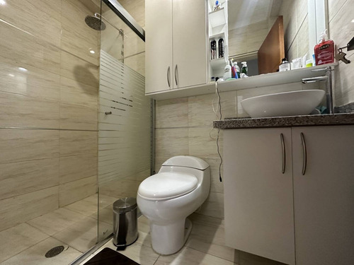 Venta Townhouse Totalmente Amoblado Las Palmas, El Parral Valencia