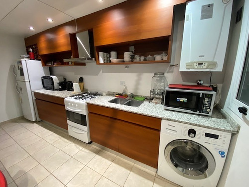 Imagen 1 de 6 de Venta- Departamento 3 Ambientes Con Cochera!
