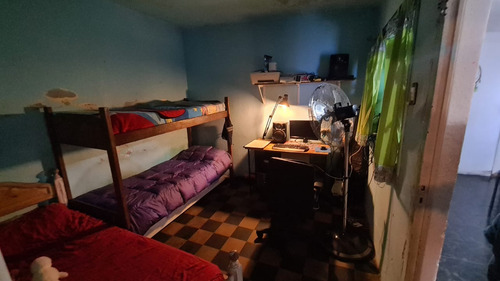 En Venta En El Palomar; Casa En Ph Al Medio De 3 Ambientes A Modernizar En Una Muy Buena Ubicacion, A 4 Cuadras De La Estacion, Dos Dormitorios; Patio Cocina Y Baño F: 8613
