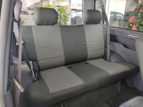 Imagen 10 de 15 de Toyota Meru 4x4