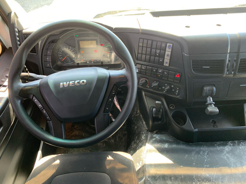 Iveco Stralis 440 6x2 2019 - Tvg Caminhões