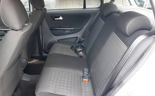 Imagem 6 de 8 de Volkswagen Fox 1.6 Msi Comfortline 8v Flex 4p Manual