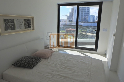 Lindisimo Edificio Con Todos Los Servicios Un Verdadero Regalo !!!! -ref:12318