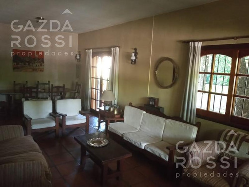 Imagen 3 de 9 de Casa - Adrogue