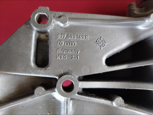 Base De Alternador De Jetta A3 93 A 98 Motor 2.0 Original (Usado)