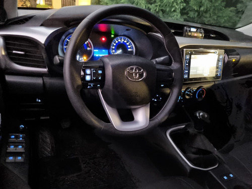 Imagen 8 de 16 de Toyota Hilux