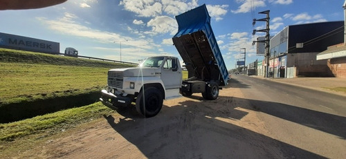 Imagen 10 de 12 de Ford 700