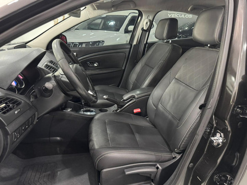 Renault Fluence Dyn20a
