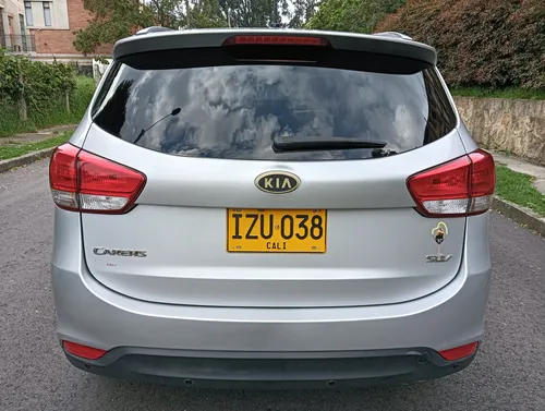 Kia Carens 2.0 Suv Ex