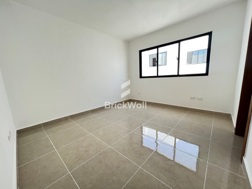 Apartamento Con Ascensor Reparto Imperial