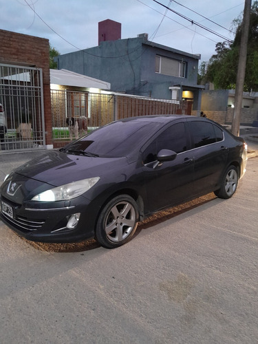 Peugeot 408 2.0 Feline 143cv