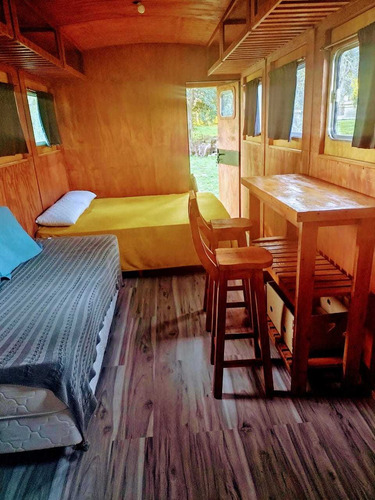 Imagen 11 de 19 de Alquiler Marzo Abril Dos Casas De Campo En Mercedes Para Un Mismo Grupo, 10 Huéspedes. Una Hermosa Hectárea Arbolada, Piscina Cercada, Tv, Wi Fi, Cancha Fútbol, 90 Kmts.caba ,