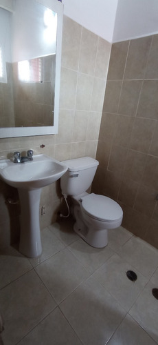 Imagen 5 de 12 de Re/max 2mil Vende Moderno Y Cómodo Townhouse En Urb. Lomas De Margarita - Isla De Margarita