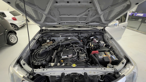 Toyota Hilux 2.7 SR 4X2 CD 16V FLEX 4P AUTOMÁTICO