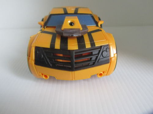 Bumblebee Transformer Auto Transforma Cuando Rueda A Pilas