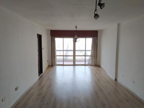Imagen 1 de 16 de Departamento 4 Dormitorios Con Cochera En Venta Barrio Alber