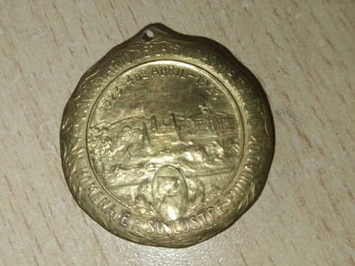 Medalla * Centenario Ciudad De Tandil 1923 *