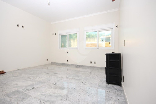 Imagem 7 de 21 de Sobrado Residencial - 4 Dorms - 4 Suites - 10 Vagas - À Venda No Centro - Reo295387