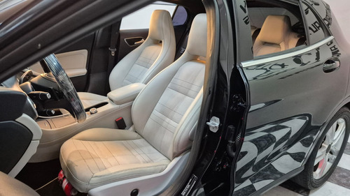 Mercedes-Benz Classe GLA 200
