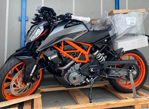 Imagen 1 de 10 de Ktm Naked Duke 390 2021 En Motoswift