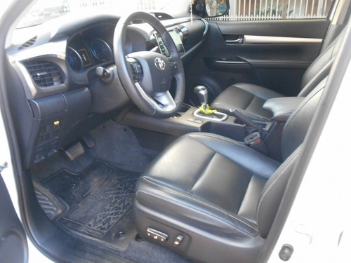 Imagem 12 de 15 de Hilux Cd Srv 4x4 2.8 Tdi Diesel Aut
