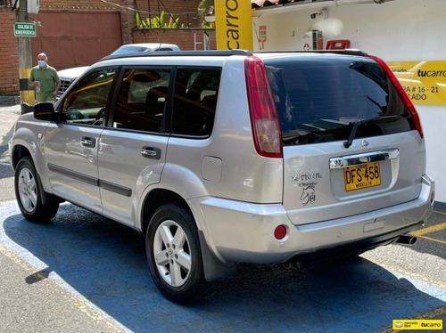 Nissan X-trail Mt 2500 4x4