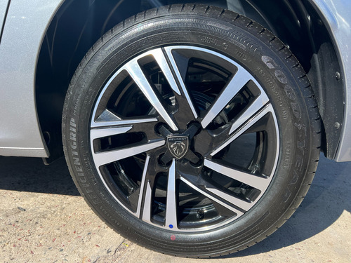 Peugeot 208 1.0T Allure Pack