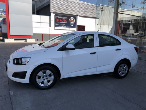 Imagen 6 de 15 de Chevrolet Sonic 4 Puertas