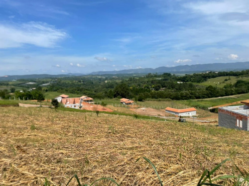 Imagem 4 de 18 de Chácara Na Planta 115m², Localizado Na Região De Igaratá