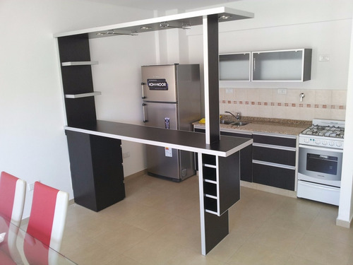 Imagen 2 de 5 de Divisor De Ambientes, Desayunador, Cajonera, Coperos, Luces
