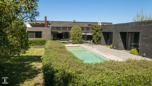 Casa En Alquiler Por Temporada De 3 Dormitorios En Club De Mar