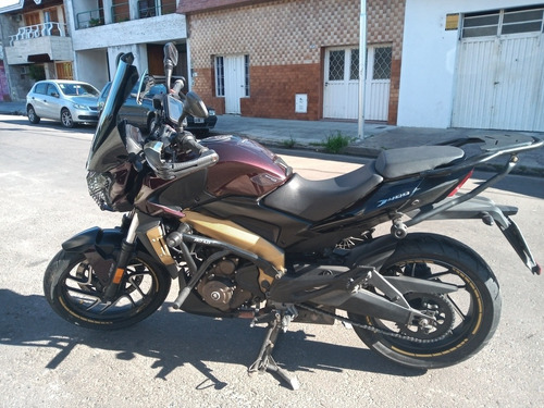 Imagen 2 de 4 de Alquiler De Moto 150 Cc , Y 400cc