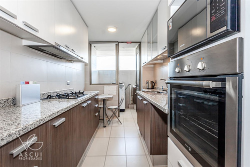 Departamento En Venta De 3 Dorm. En Lo Barnechea