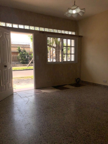 Imagen 4 de 4 de Alquilo Ph En Villa Dominico