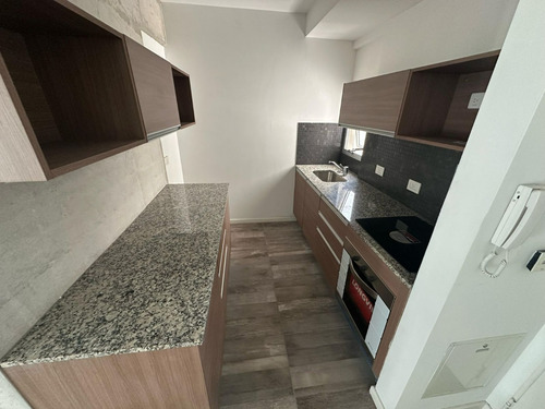 Venta! Departamento De 3 Ambientes Vista Al Frente - Av Gaona 2900 (flores)