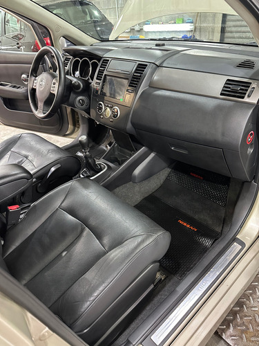 Nissan Tiida 1.8 Tekna